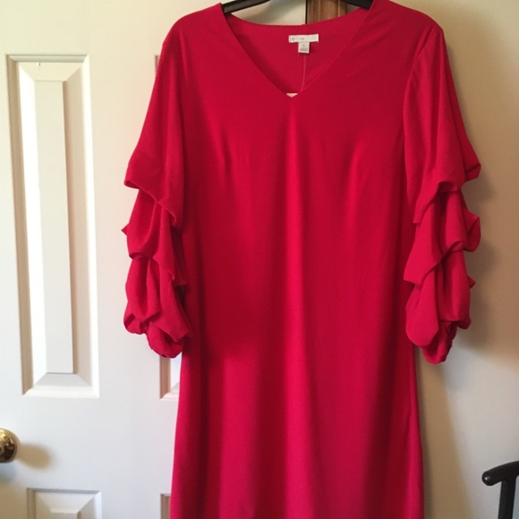 Must have little red dress. - Picture 4 of 5